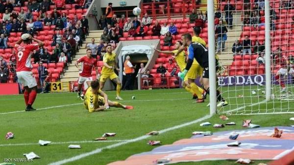 احتجاج غريب لمشجعي ناد إنجليزي.. والسبب أغرب