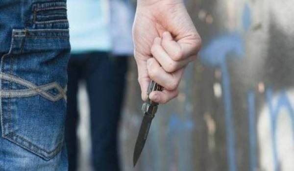 ضبط صاحب بسطة طعن موظف في بلدية اربد