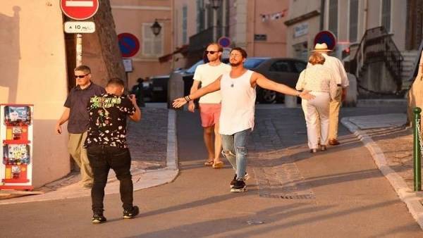 هذه الهوية الكاملة للفتاة التي اتهمت سعد المجرد بالاغتصاب ..