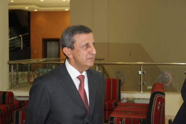 العين مراد: سندرس ظاهرة التسوق الالكتروني وتأثيرها على السوق المحلية