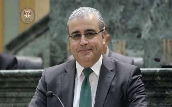 النائب البدور يلتقي الرزاز حاملاً (4) مطالب لموظفي الصحة