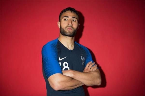 رئيس ليون يوضح حقيقة اهتمام تشيلسي بضم نبيل فقير