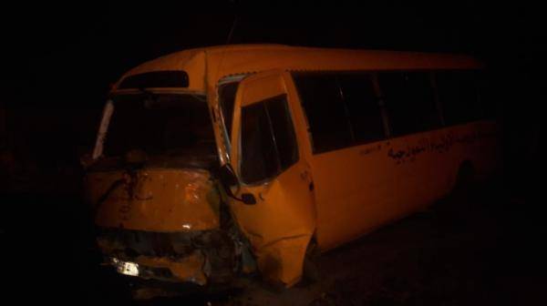 16  إصابة بتدهور حافلة عرس في عجلون