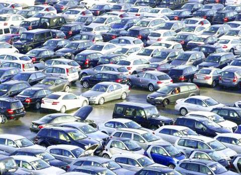 البدء بشطب السيارات القديمة الكترونيا الاحد