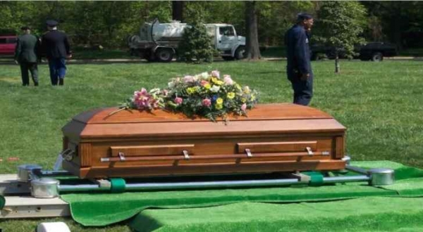 في بلجيكا.. الجنازات على الإنترنت والعزاء أيضًا