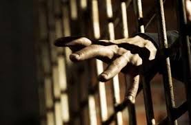 الحكومة تعد النواب برد قريب على طلب العفو العام