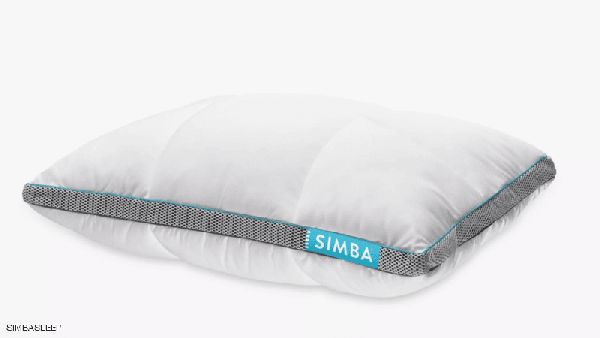 وسادة سحرية لمشكلة الأرق.. تساعدك على النوم بسرعة قياسية