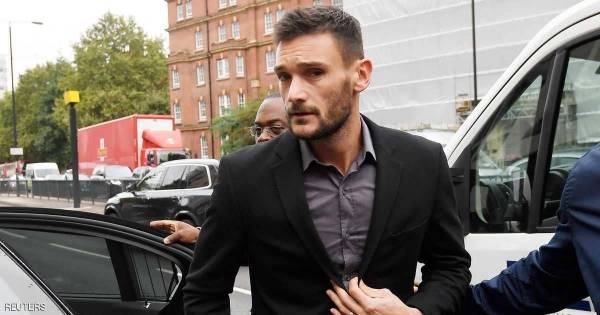 وقف الرخصة وغرامة مالية على حارس منتخب فرنسا بسبب الكحول