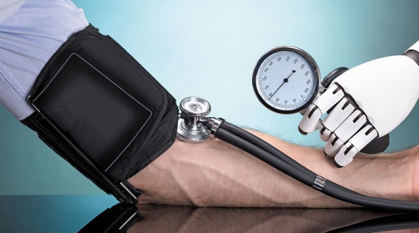 مهن المستقبل .. الموظف الإنسان في ذيل الاهتمامات