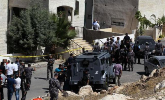 عناصر خلية السلط (3) جامعيين و(3) يحملون الدبلوم اثننين منهم تخرجوا منالبوليتكنك والاخير توجيهي!!