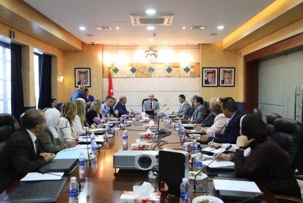 الرزاز: ما حدث خلال الايام الماضية في المحافظات يستدعي الدراسة