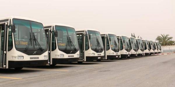 الرزاز يطلق 65 حافلة جديدة في عمان