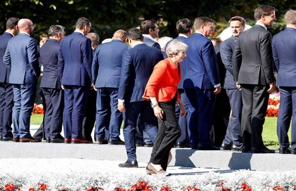 ماي تواجه استقالة وزراء بسبب خطة الانسحاب من الاتحاد الأوروبي 