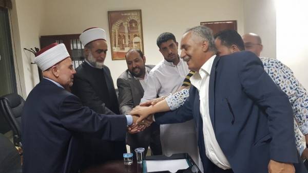 موظفو المحاكم الشرعية ودائرة قاضي القضاة يبدأون اضرابهم الشامل