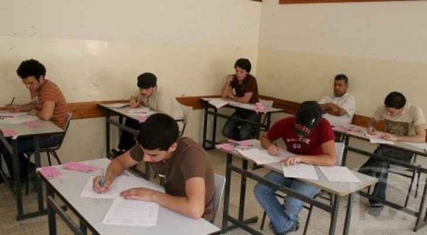 منح طلبة المعلوماتية والتعليم الصحي فرصتين للتقدم لامتحان التوجيهي