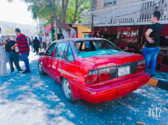 طلاب مدرسة يحطمون زجاج 4 سيارات والامن يقبض على اثنين منهم