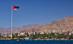 سلطة العقبة تقرر تدفيع التجار (5) دنانير من الصباح للمساء و(25) دينار من المساء للصباح (وثيقة)