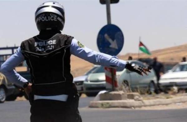 شرطي سير يقلب الطاولة على الحكومة ويثير ازمة بين النواب والرأي العام