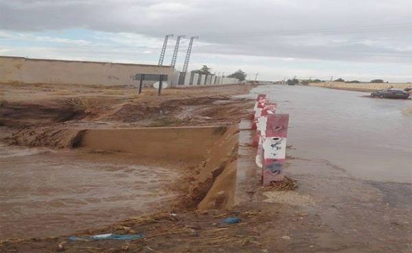 الأمطار تقتل شخصين في ليبيا.. وتهدم منازل بالجزائر