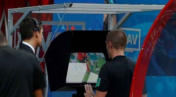 رسميا: يويفا يحدد موعد استخدام تقنية الفيديو في دوري الأبطال