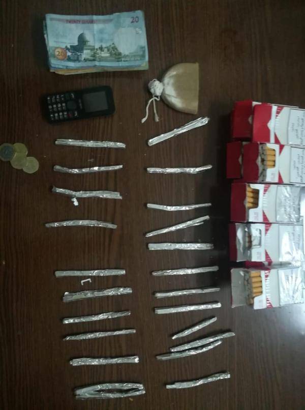 ضبط تجار ومروجي مخدرات خلال مداهمات أمنية