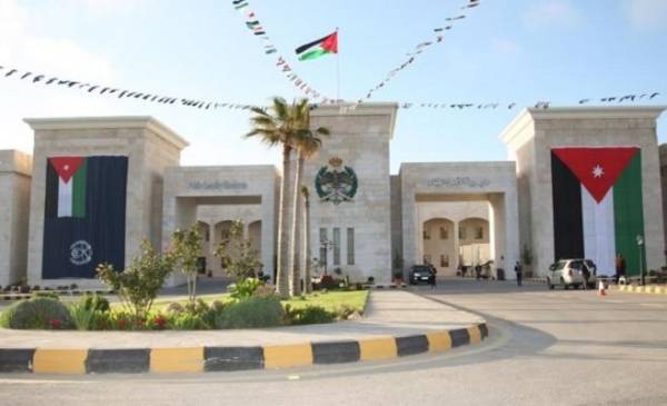 إحالة ضباط في الأمن العام الى التقاعد (اسماء)