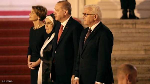 تصرف عجيب من الشرطة الألمانية خلال زيارة أردوغان