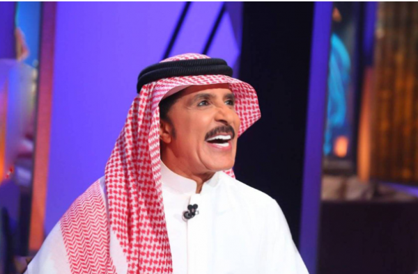 بالفيديو  منقبة تقفز على عبد الله بالخير على المسرح .. شاهدوا رد فعله