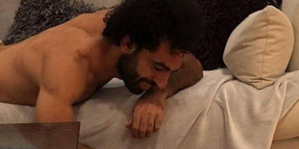 صلاح وصورته.. أمر غريب جدا أثار اهتمام المصريين