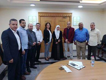 وزيرة الطاقة تعد بدراسة مطالب تجار من عمان