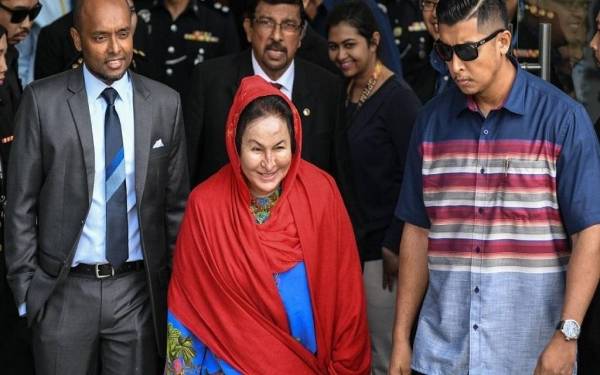 القبض على زوجة رئيس وزراء ماليزيا السابق بسبب اتهامات بالفساد