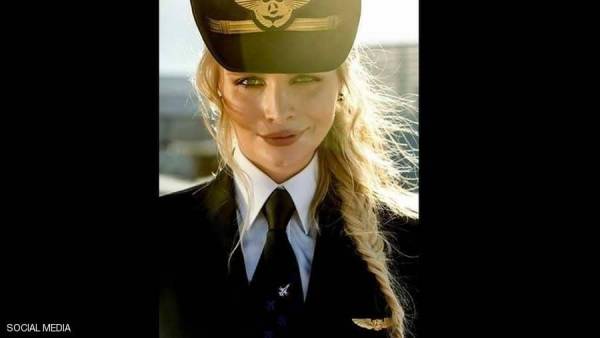 كابتن تركيا الحسناء تتخلى عن وظيفتها