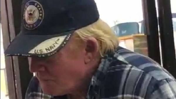 يخلق من الشبه 40.. شبيه ترامب يغزو الإنترنت! (فيديو)