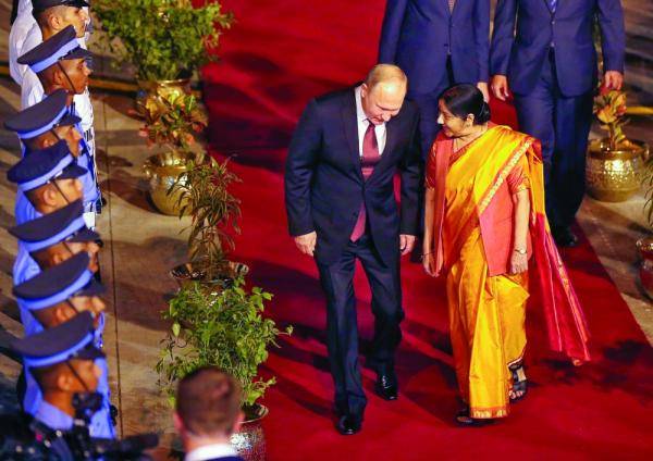 بوتين في الهند لإبرام صفقة أسلحة تغضِب واشنطن