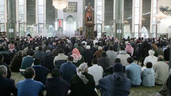 الاوقاف تقرر رفع إكرامية الائمة الخطباء عن كل خطبة جمعة .. تفاصيل