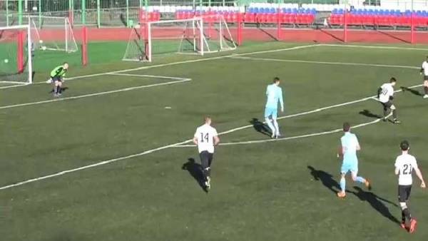 فريق روسي يمطر شباك منافسه بـ43 هدفا (فيديو)