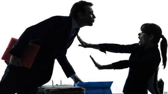 فضيحة شركة تمويل تابعة لأحد البنوك ..تفتح ملف التحرش على مصرعيه وتظهر شكاوى عدة