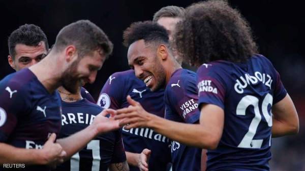 أرسنال يبدل ملابسه بـ300 مليون جنيه إسترليني