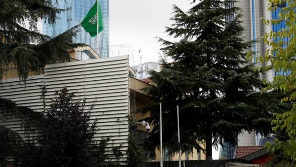 تركيا تفتش القنصلية السعودية بانقرة (صورة)