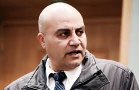 الحباشنة يشارك موظفي وعمال البلديات اضرابهم .. ويوجه سؤال ناري للرزاز (صورة)