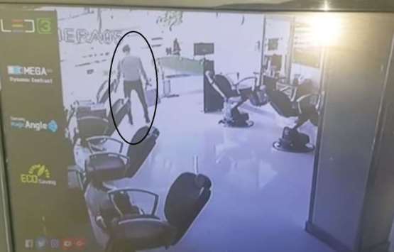 بالفيديو .. شاهد لحظة موت لص خلال سرقته خزينة في مصر