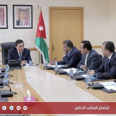 النواب يُشكل لجنة الرد على خطاب العرش السامي  اسماء