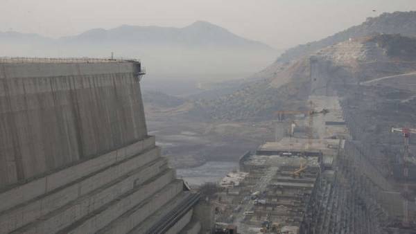 خبير جورجي يحذر من عواقب سد النهضة الإثيوبي على مصر