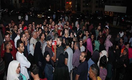 العشرات يعتصمون على  الرابع  طلبا للعفو العام (الفيديو )