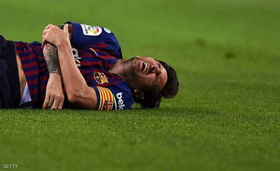 بالفيديو : إصابة ميسي قبل أسبوع من الكلاسيكو