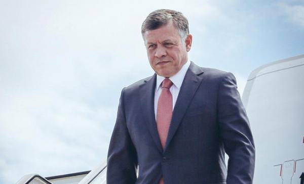 الملك يغادر أرض الوطن متوجها إلى السعودية