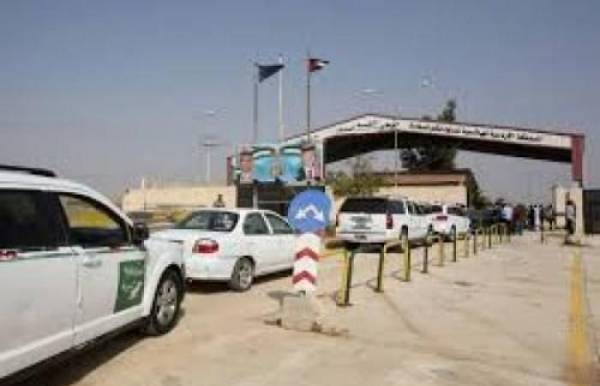 2100 مسافر يعبرون جابر نصيب يوميا