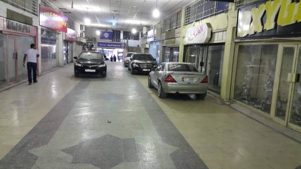 العجب العجاب في سوق بلدية الزرقاء التجاري ورئيس المجلس (لا من تمه ولا من كمه) ..