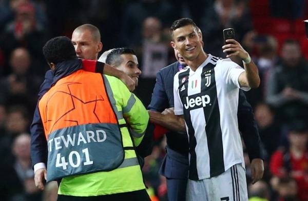 رونالدو يحقق حلم مشجع إنجليزي (شاهد)