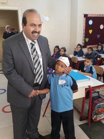 مدير تربية الزرقاء الأولى يطمئن على رحلة مدرسية للاغوار